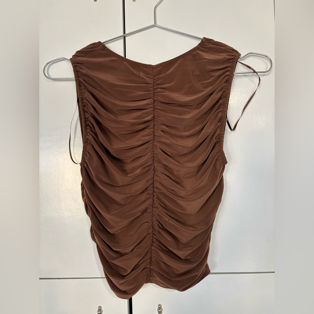 Open Edit Brown Ruched V-Neck Tank - Picture 2 of 2